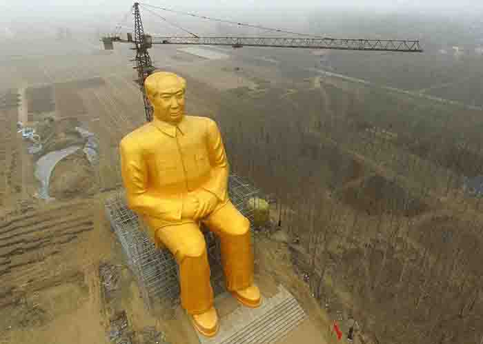 Giant Goldn Statue of China's Mao Dismantled